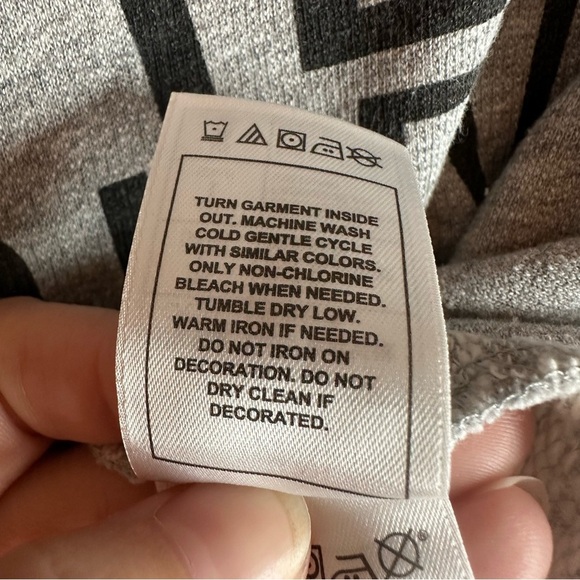 Disney Parks Sweatshirt Walt Disney World Resort Women M Gray Mickey Mouse Ears - Picture 8 of 9